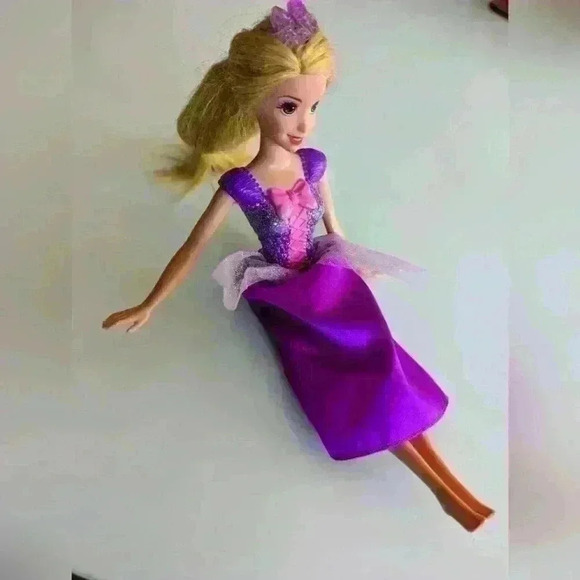 Disney's Rapunzel  Barbie Doll - Picture 1 of 2